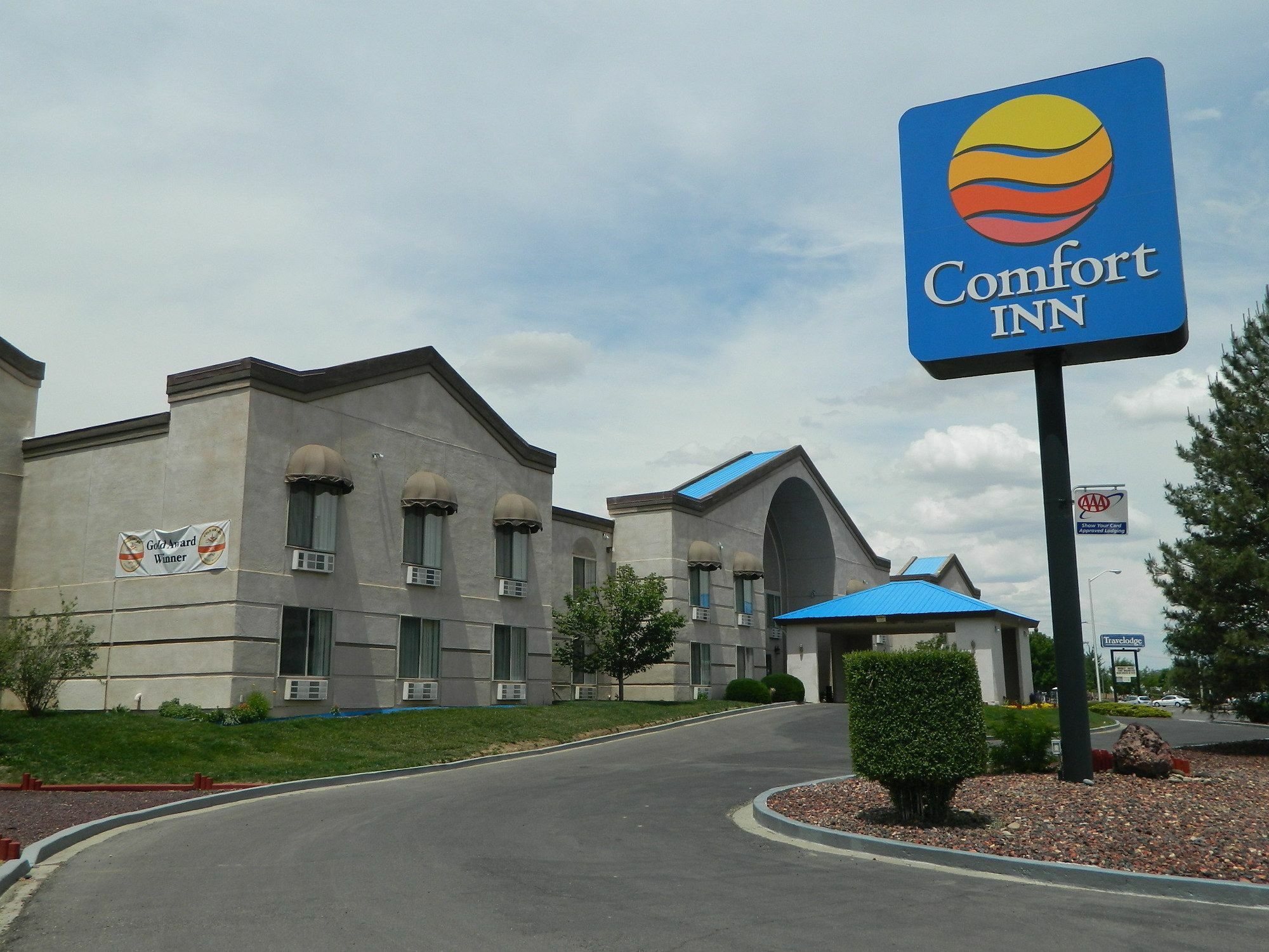 Quality Inn & Suites Farmington Exterior photo